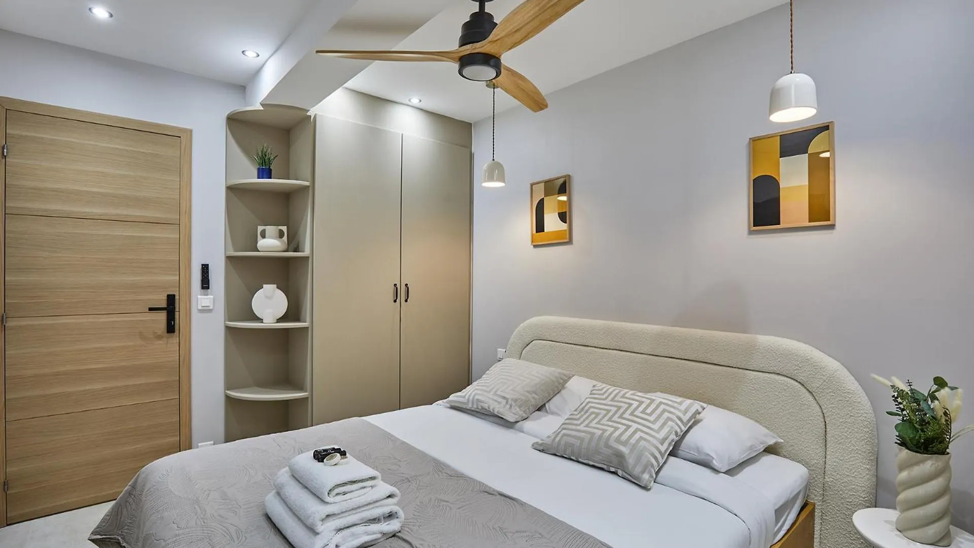 Apartment Paris Bois De Vincennes By Studio Prestige